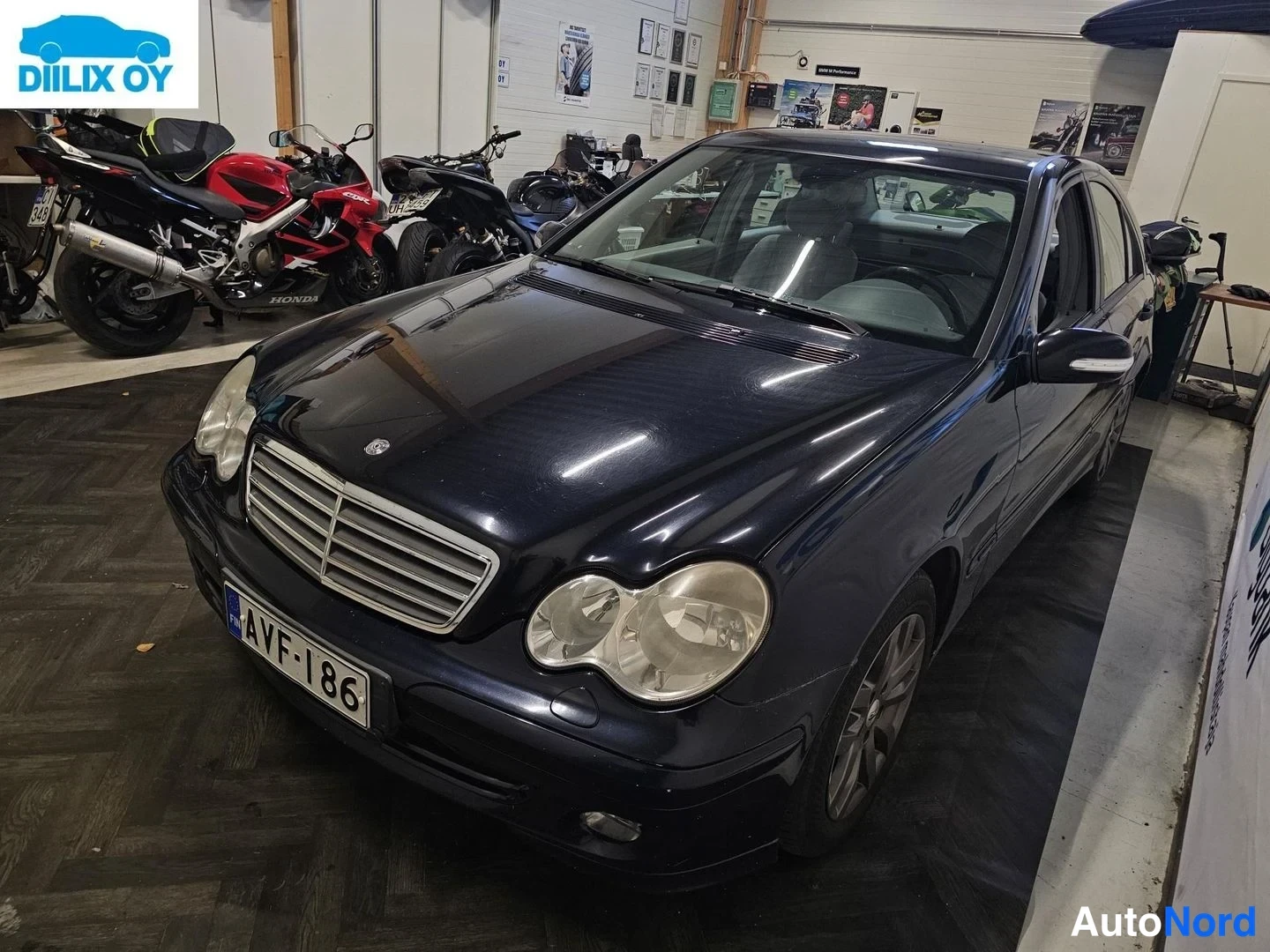 Mercedes-Benz C 200 kompressor 2005