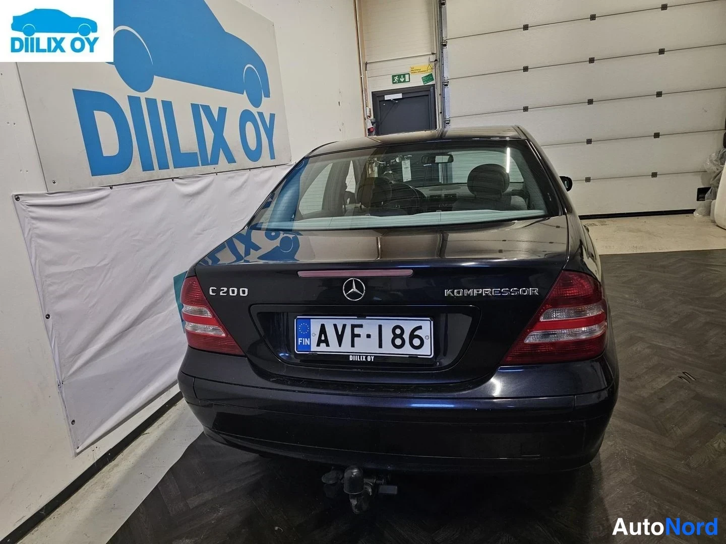 Sininen Mercedes-Benz C 200 2005, takaa, kuva 8