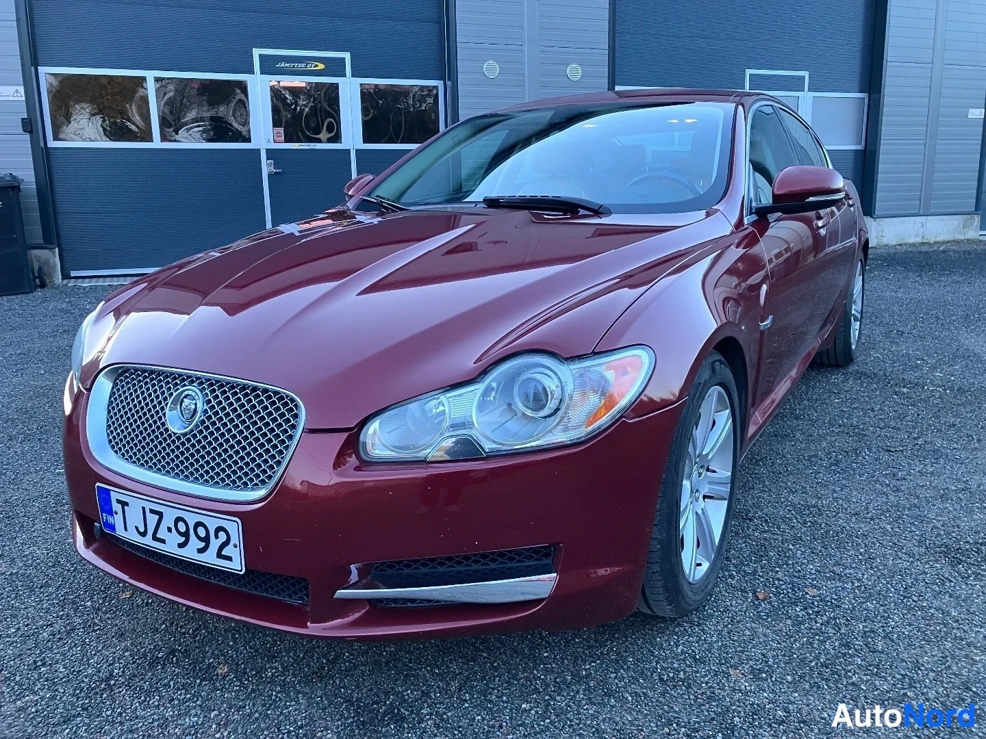 Jaguar XF 3,0 d Business 2011