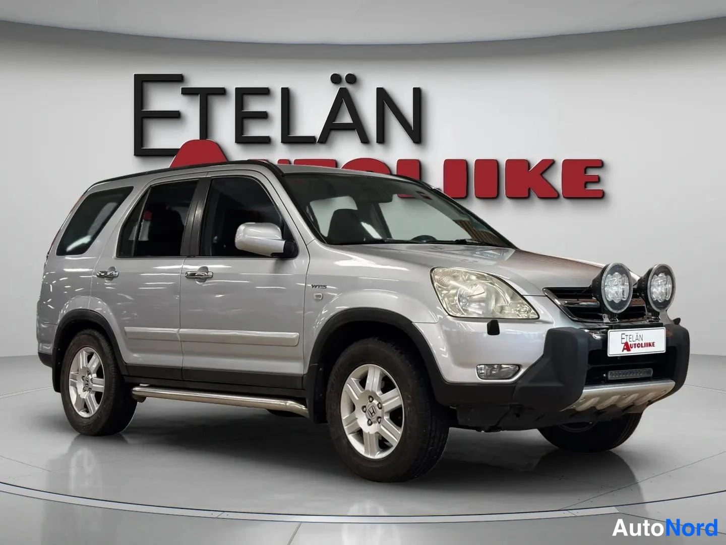 Harmaa Honda CR-V 2004, etuviisto, keula oikealle, kuva 3