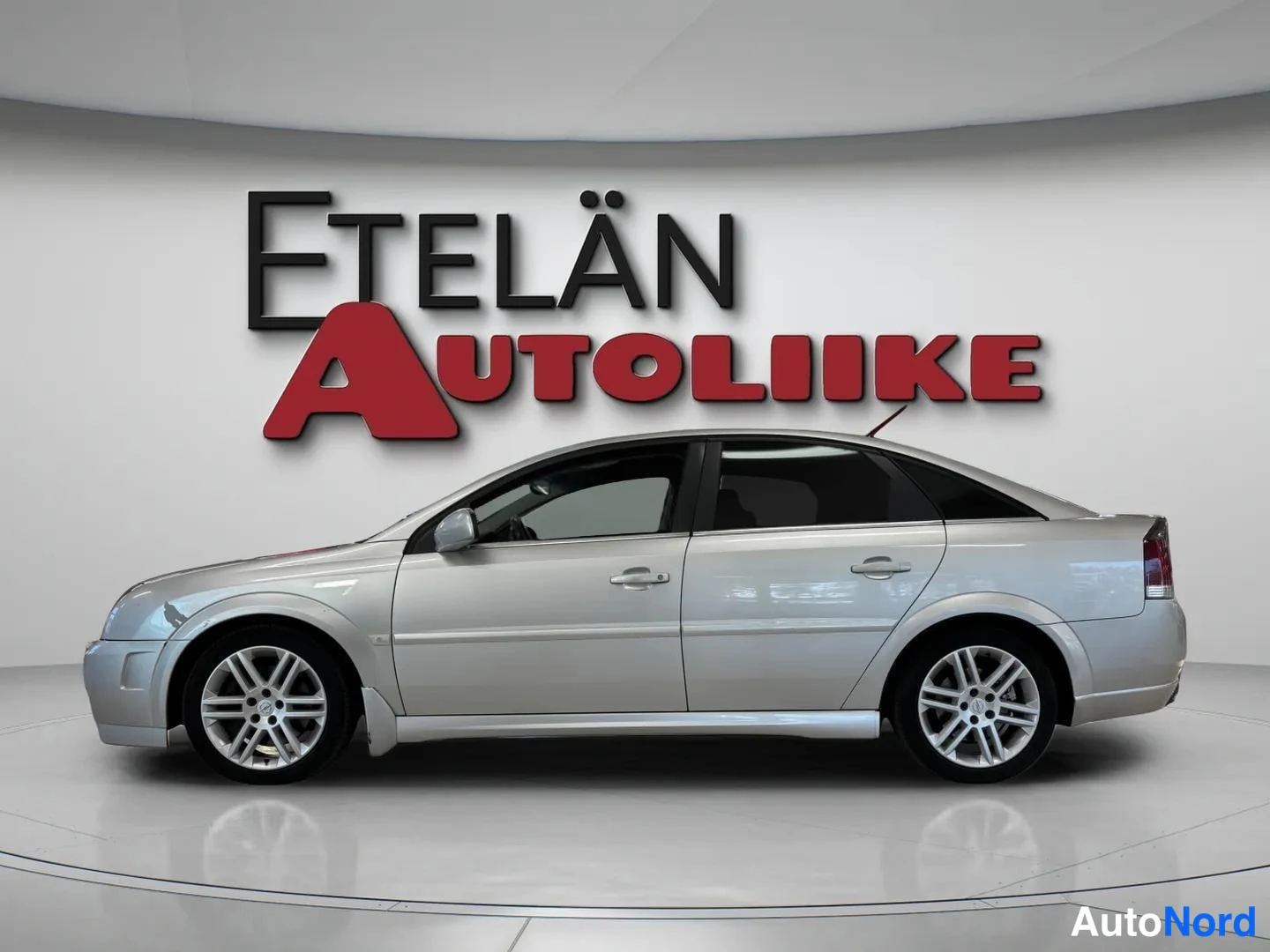 Hopea Opel Vectra 2004, sivulta, kuva 4