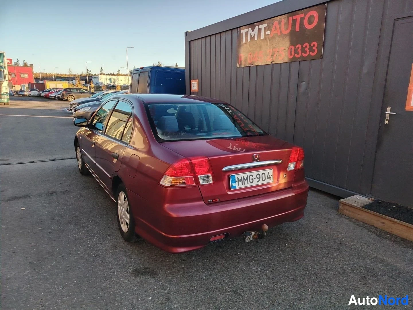 Punainen Honda Civic 2005, takaviisto, kuva 5