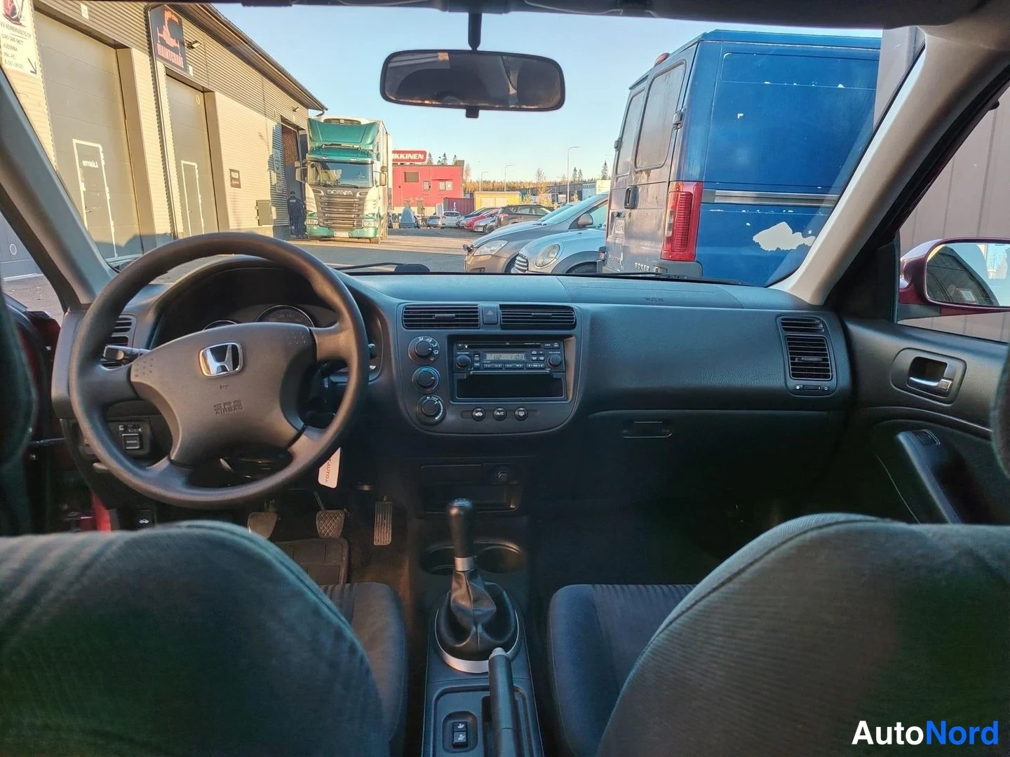 Punainen Honda Civic 2005, kuva 9
