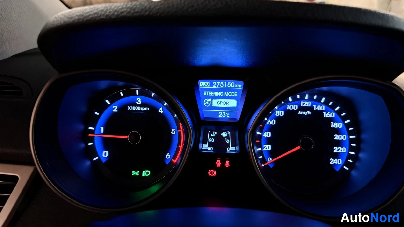 Sininen Hyundai i30 2013, yksityiskohta, kuva 22