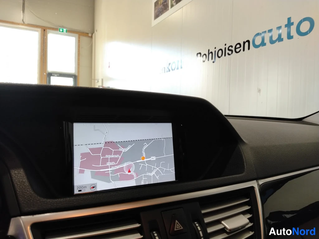 Hopea Mercedes-Benz E 2012, kuva 13