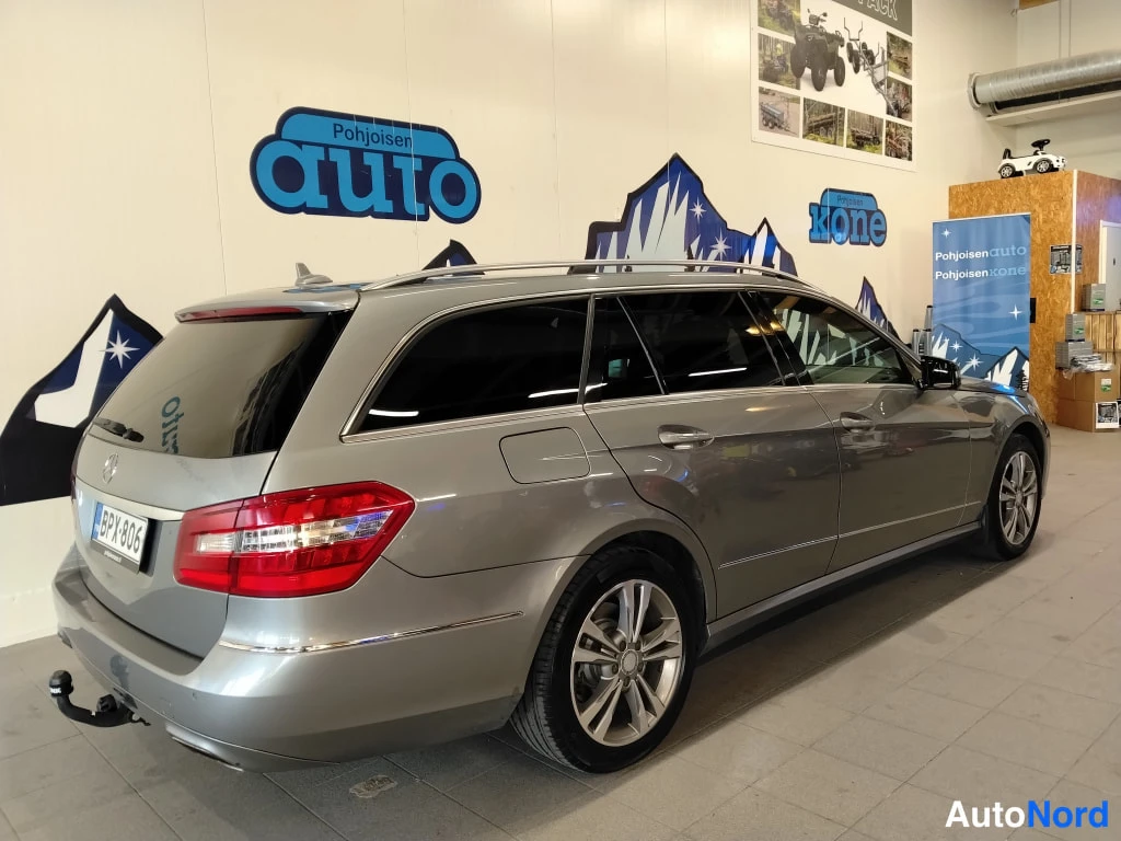 Hopea Mercedes-Benz E 2012, takaviisto, kuva 8