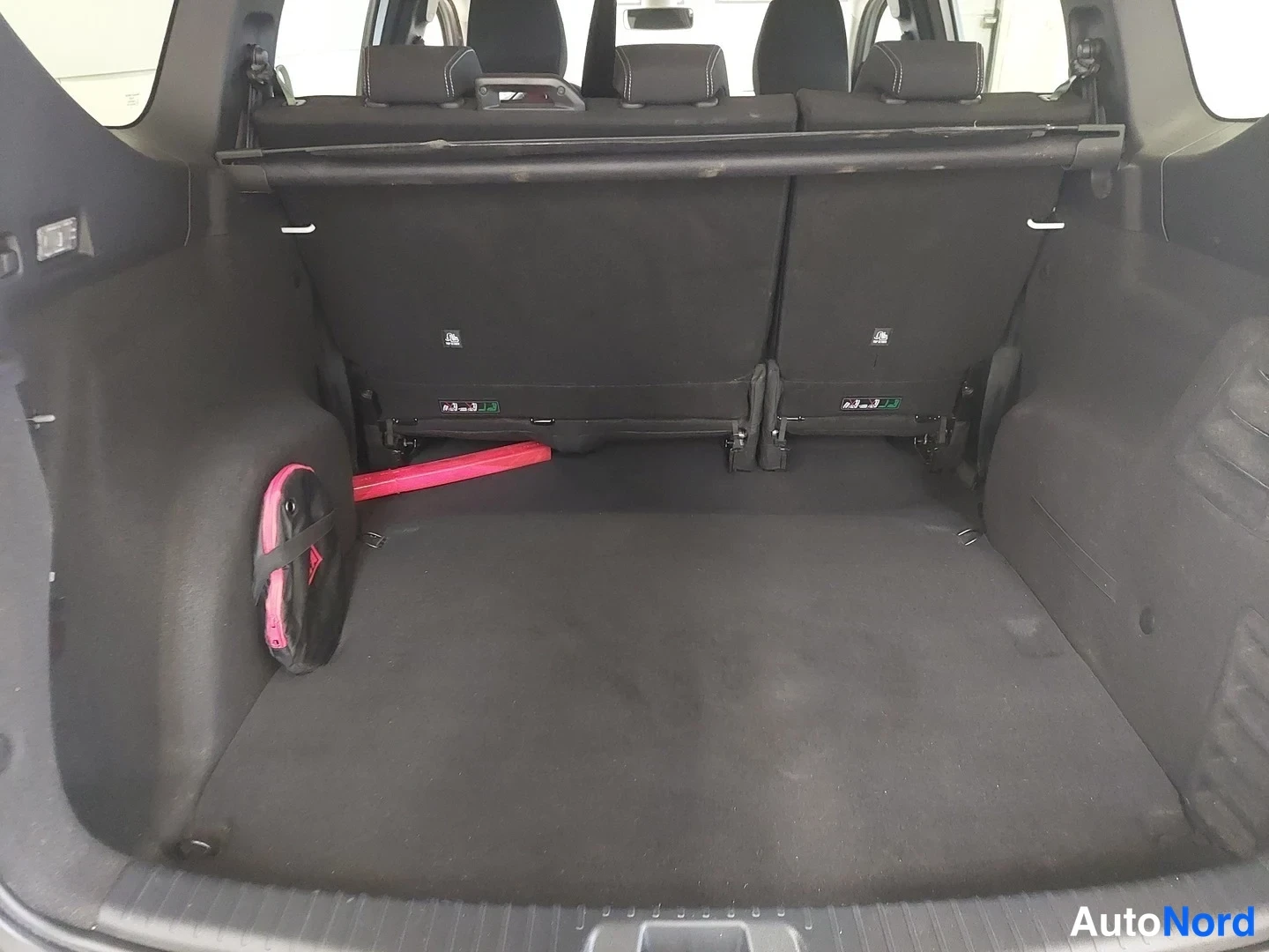 Valkoinen Dacia Jogger 2022, tavaratila, kuva 29