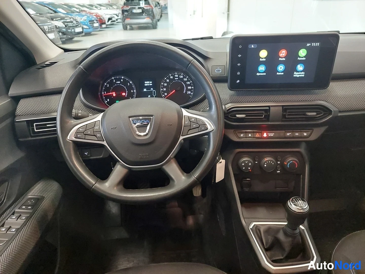 Valkoinen Dacia Jogger 2022, ohjaamo, kuva 20