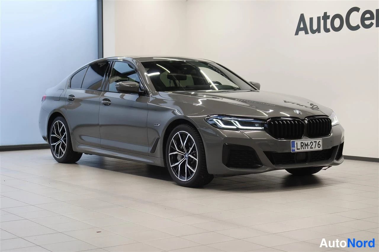 BMW 545e xDrive M Sport 2022