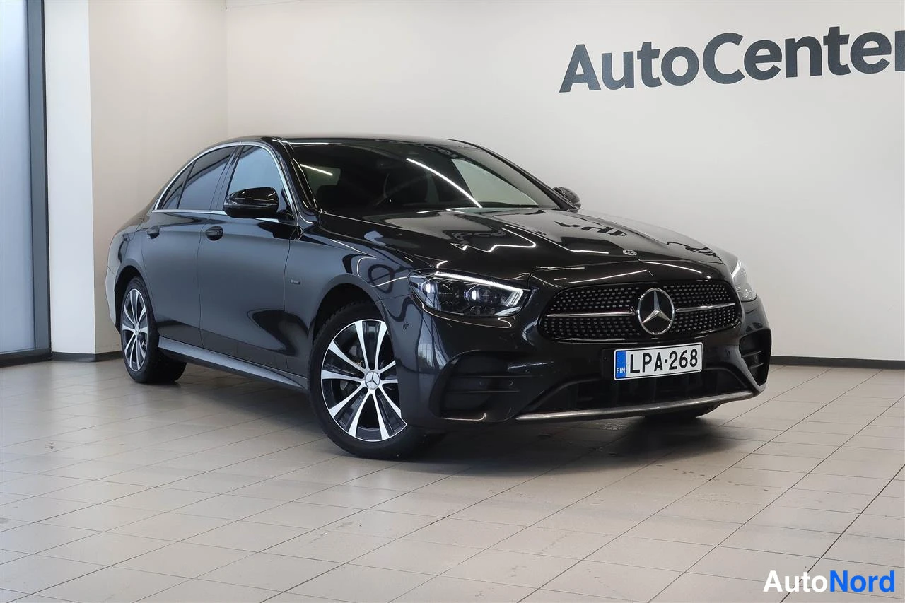Mercedes-Benz E 300 e 4MATIC AMG 2021
