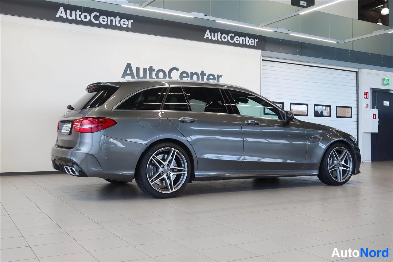 Harmaa Mercedes-Benz C 63 AMG 2020, takaviisto, kuva 13