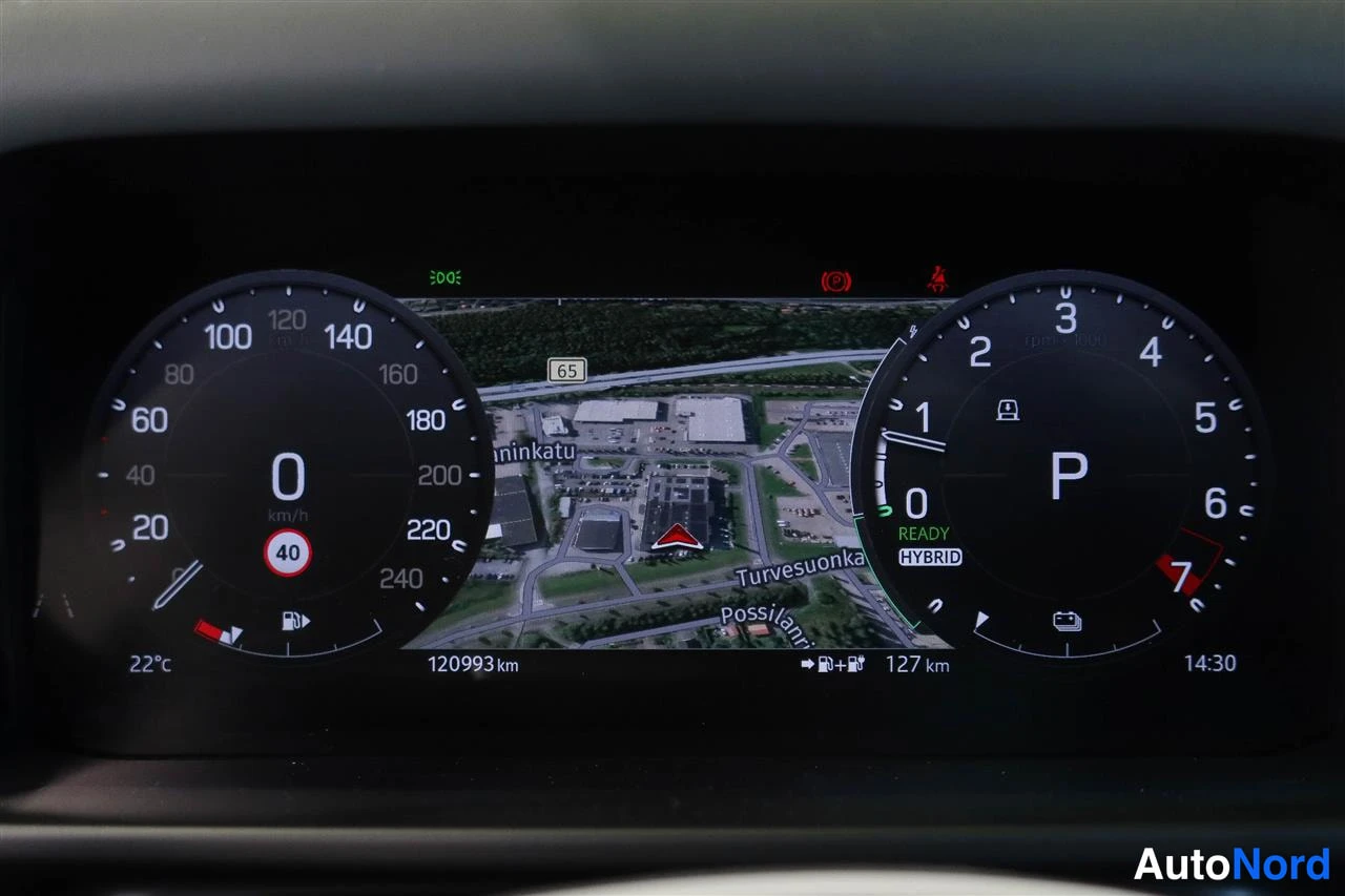 Muu: Mittaristonäyttö, jossa nopeusmittari 0 km/h, vaihde P, READY HYBRID-merkintä, lukemat 120993 km ja 127 km sekä kartta-ala.