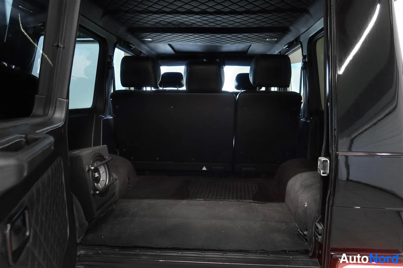 Musta Mercedes-Benz G 2001, tavaratila, kuva 19