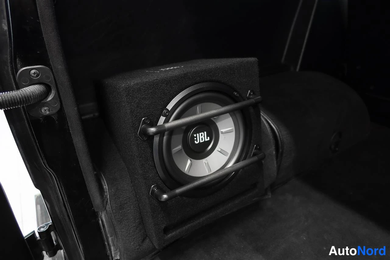 Musta Mercedes-Benz G 2001, yksityiskohta, kuva 27