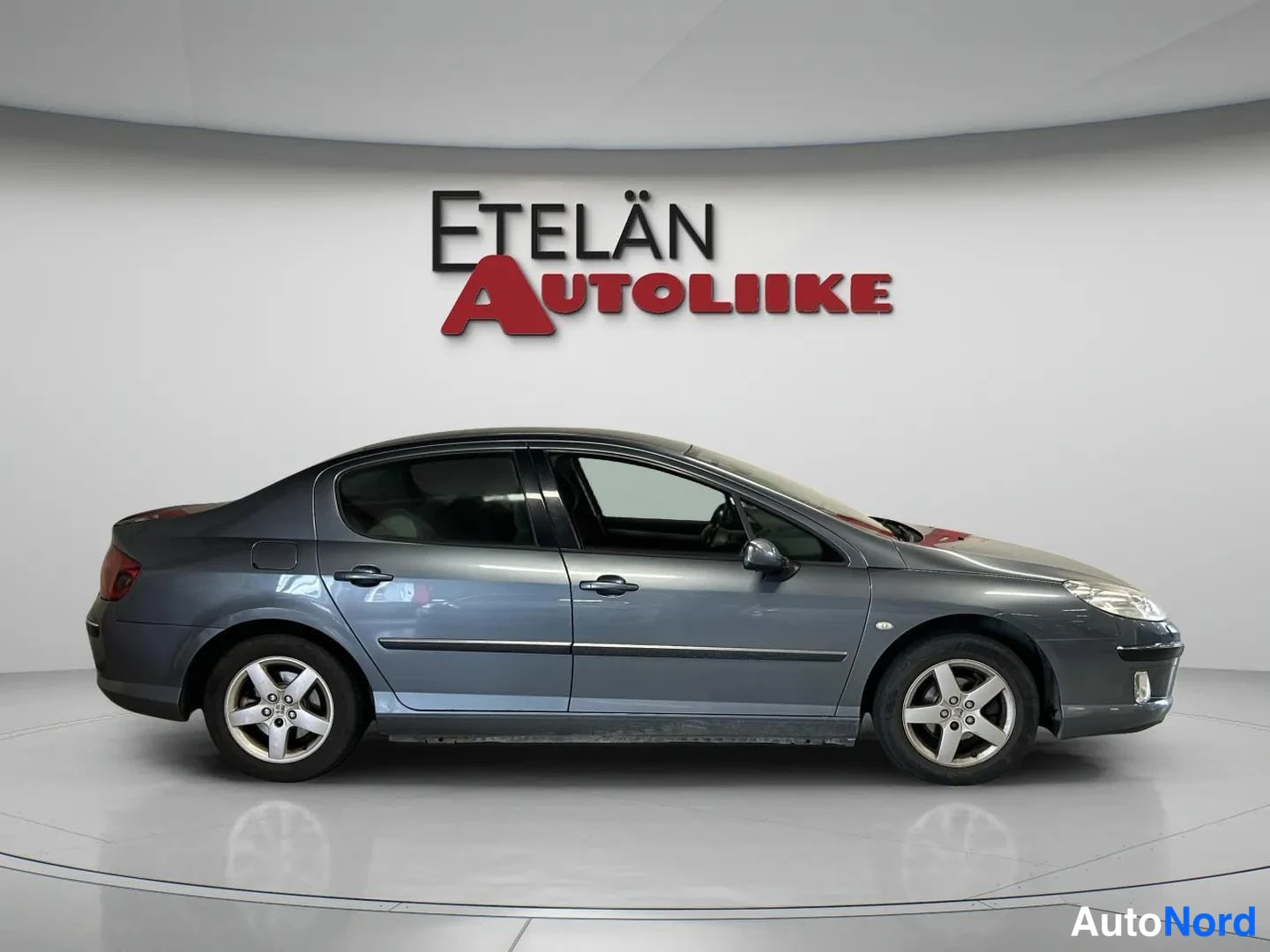 Harmaa Peugeot 407 2006, etuviisto, keula oikealle, kuva 3