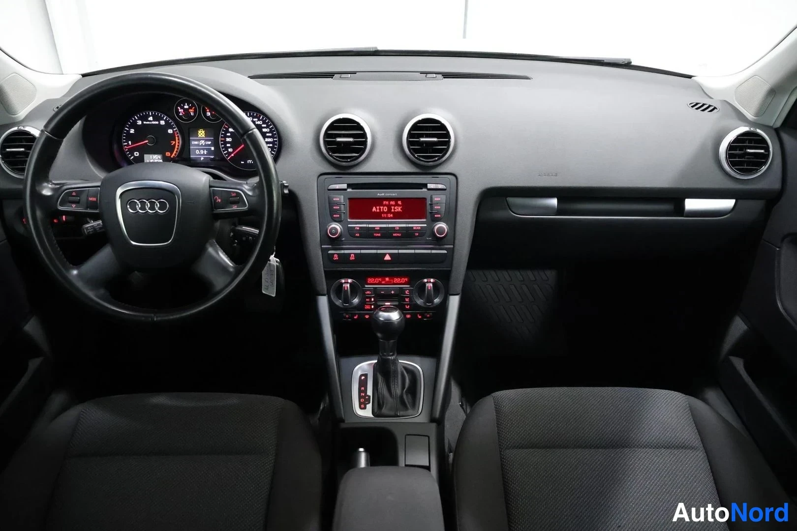 Valkoinen Audi A3 2012, yksityiskohta, kuva 14