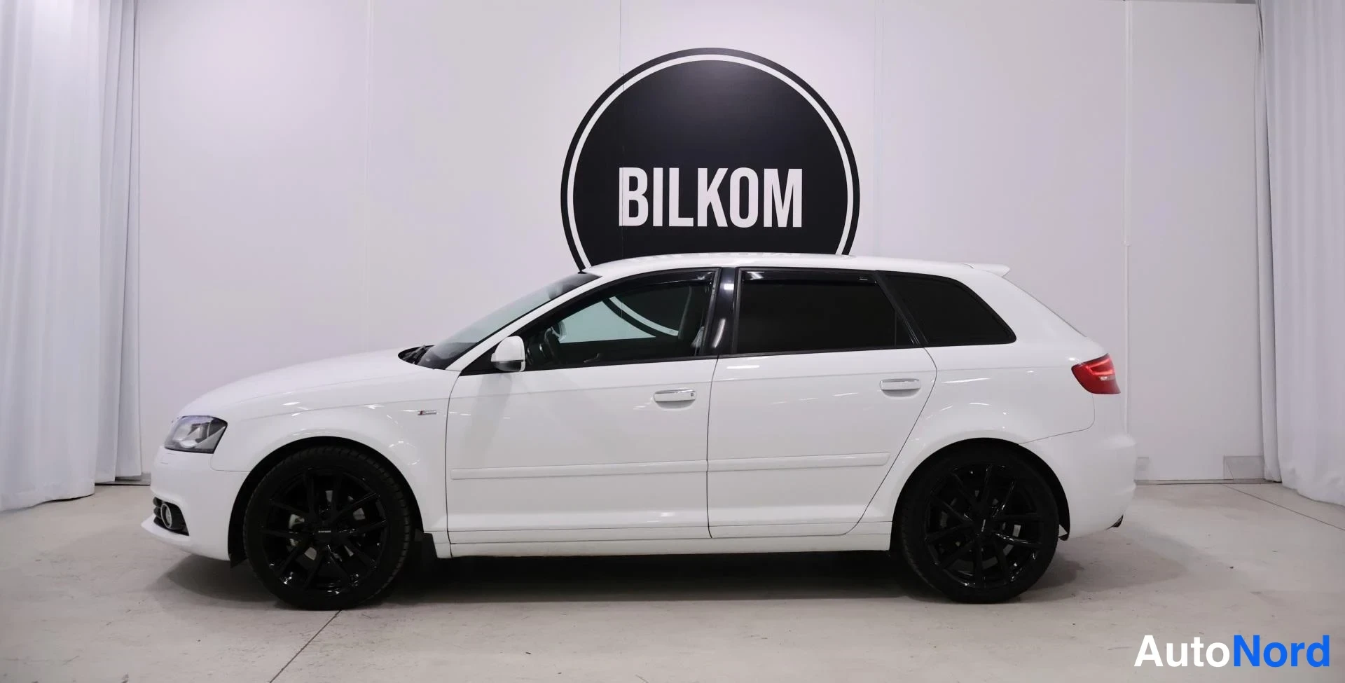 Valkoinen Audi A3 2012, takaviisto, kuva 7