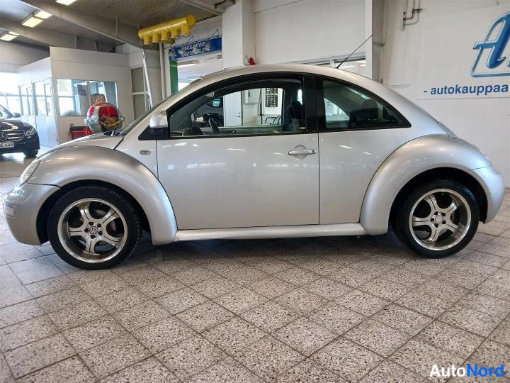 Hopea Volkswagen New Beetle 1999, etuviisto, keula vasemmalle, kuva 2