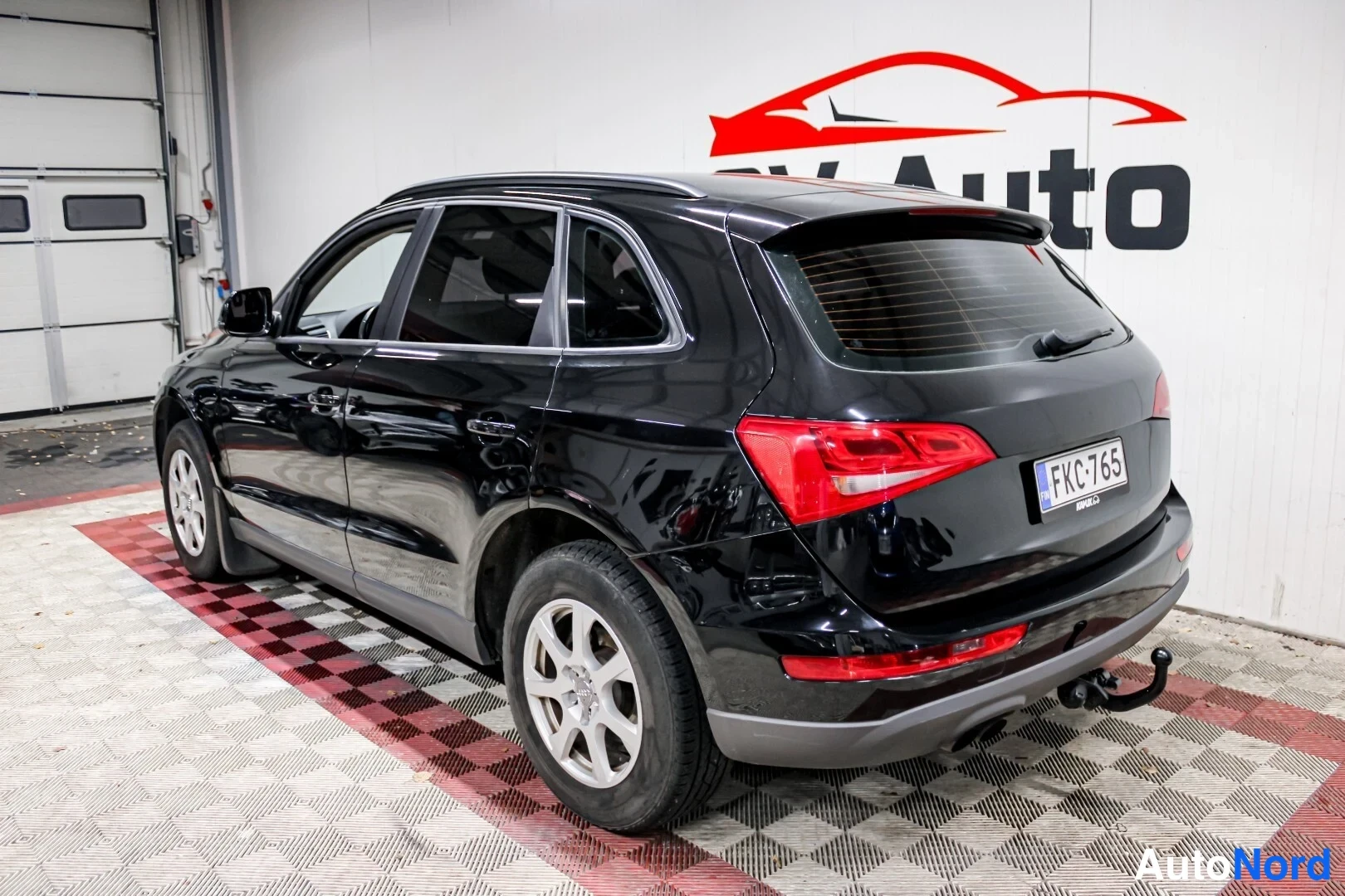 Musta Audi Q5 2011, takaviisto, kuva 6