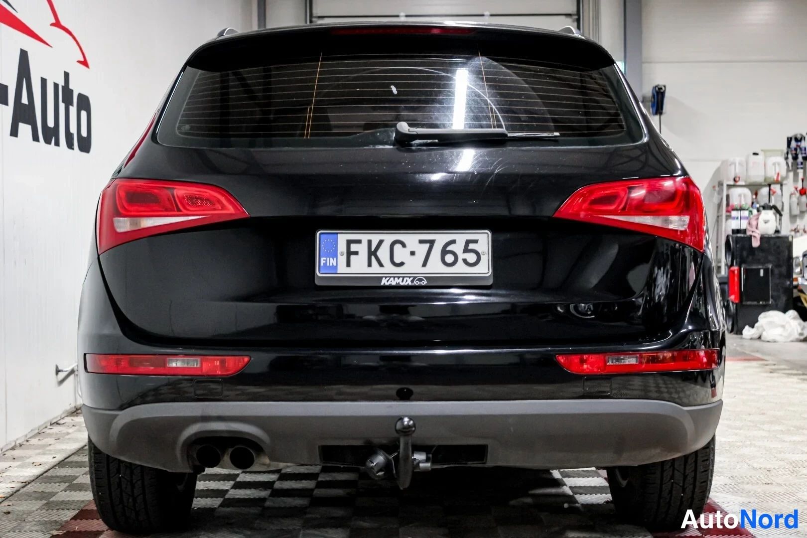 Musta Audi Q5 2011, takaa, kuva 8
