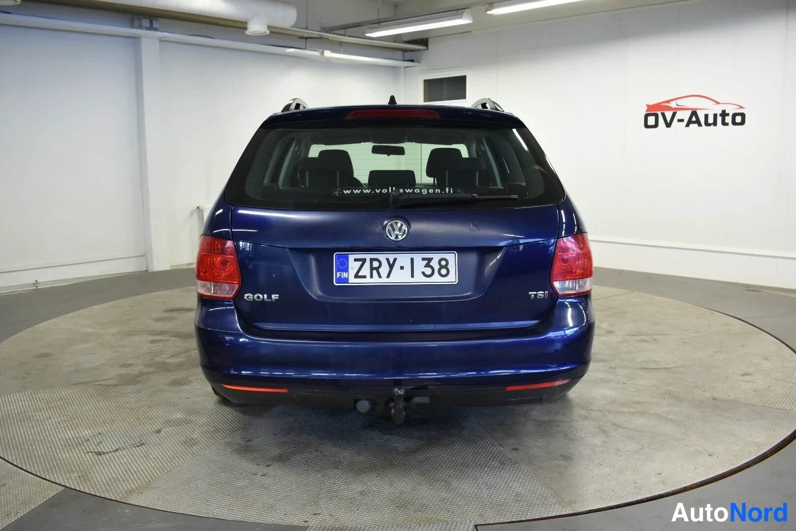 Sininen Volkswagen Golf Variant 2008, takaa, kuva 9