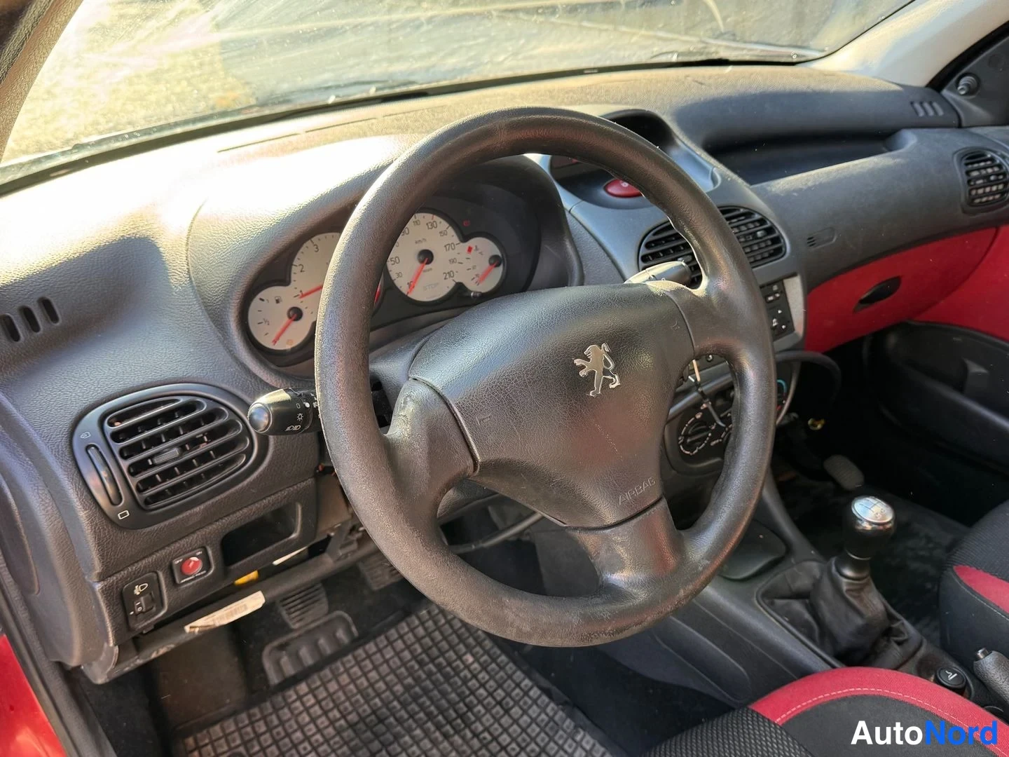 Punainen Peugeot 206 2005, kuva 12
