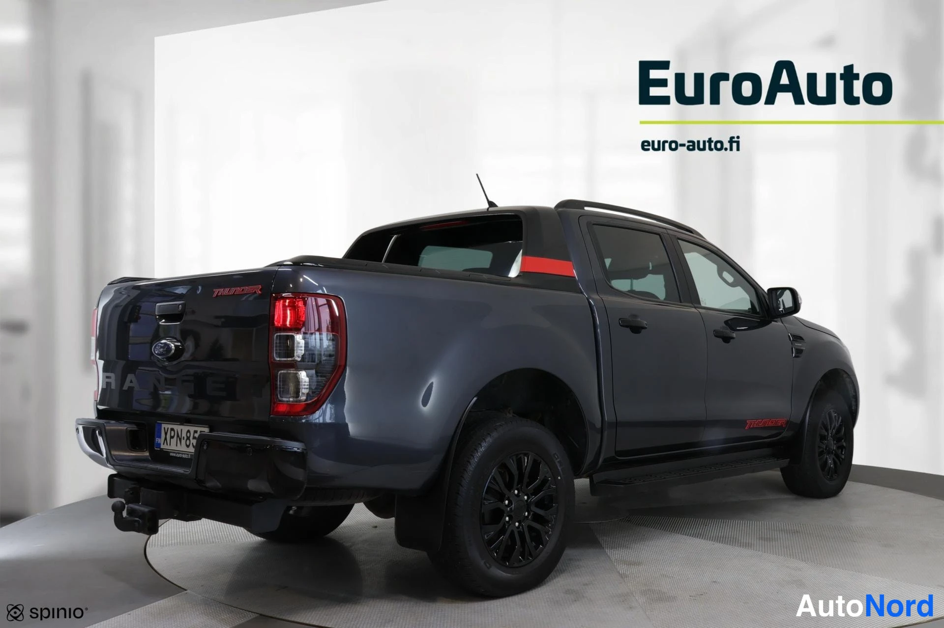 Takaviisto: Ford Ranger takaapäin oikealta sivulta, rekisteritunnus