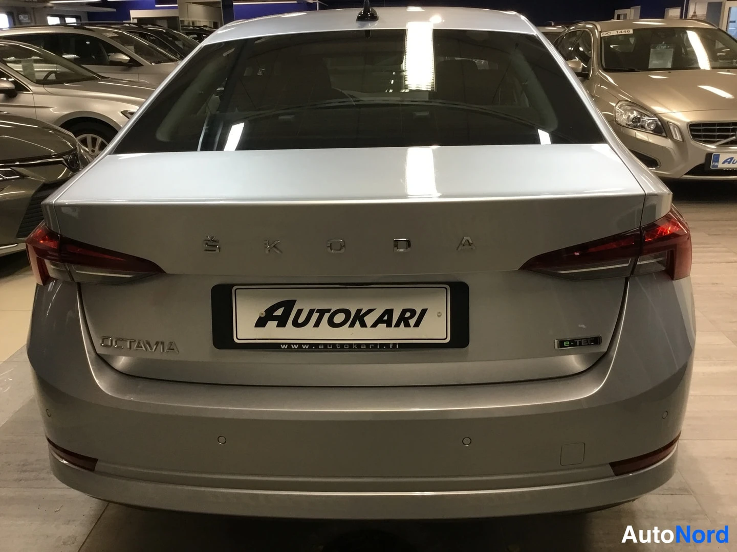 Hopea Skoda Octavia 2021, takaa, kuva 5