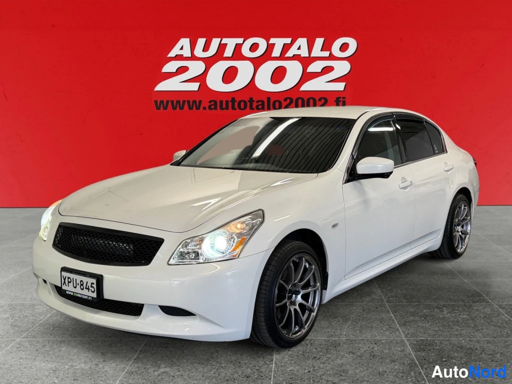 Nissan Skyline 2010
