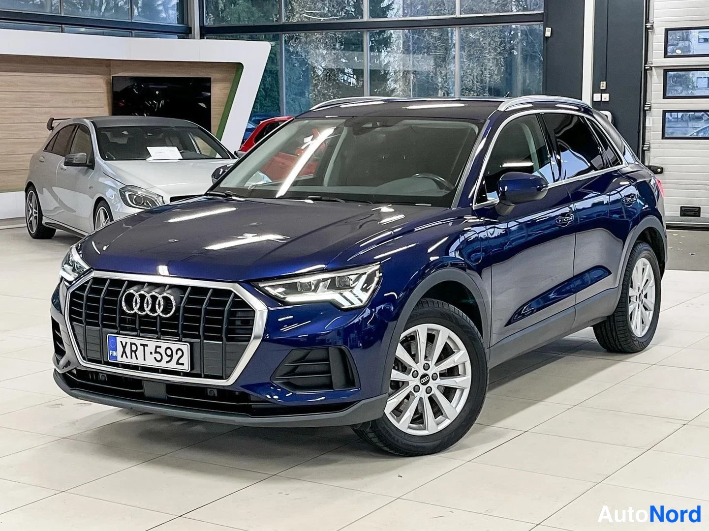 Audi Q3 45 TFSI e Business S tronic 2023