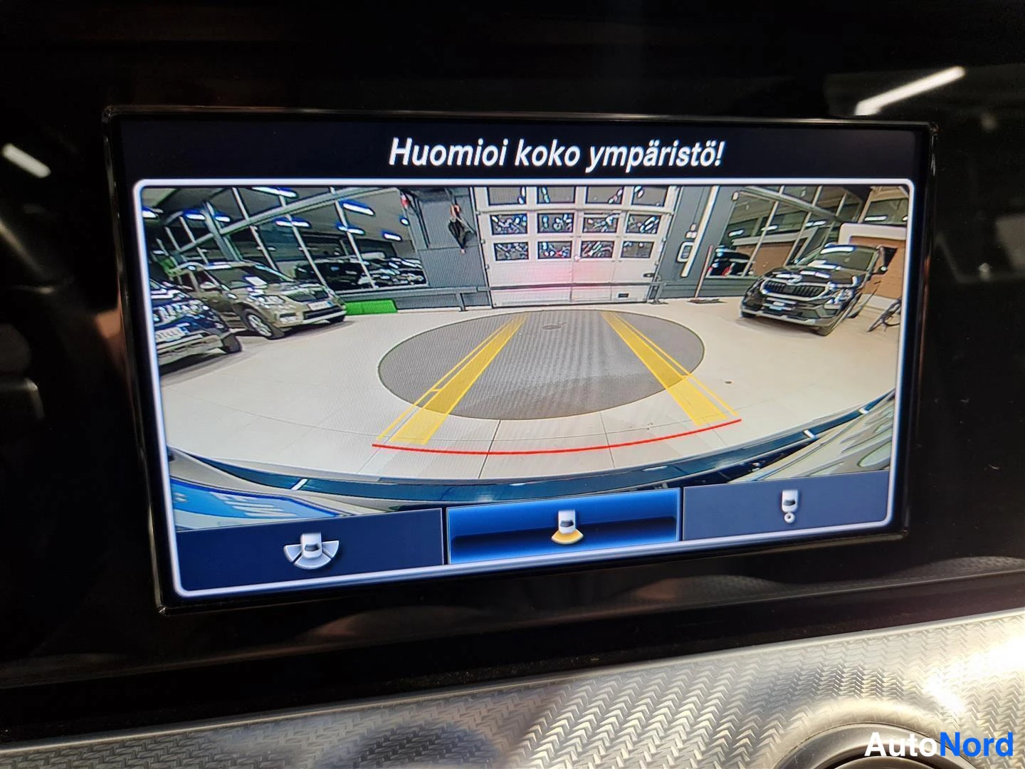 Yksityiskohta: Keskinäytön kameraus