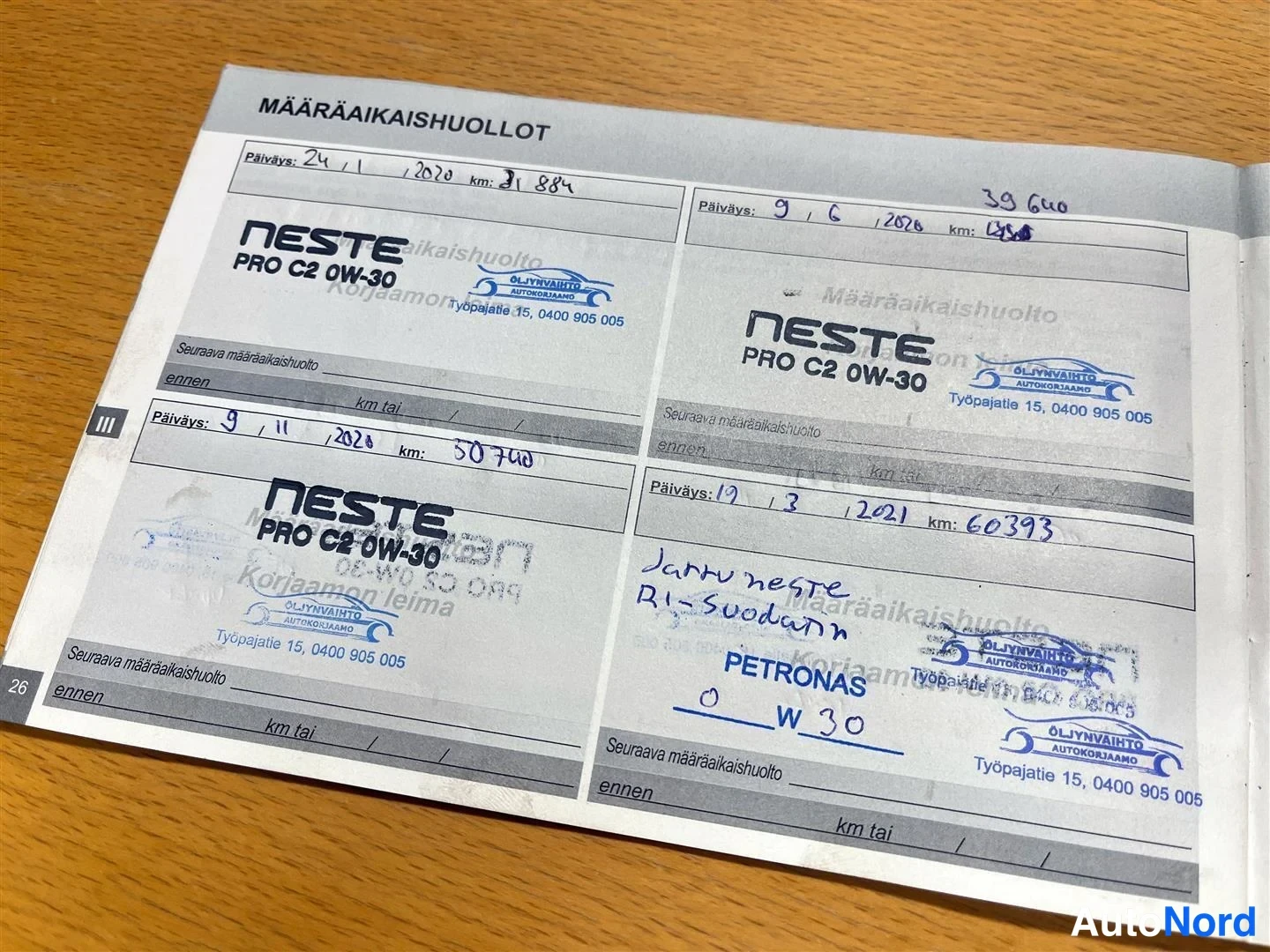 Muu: Huoltokirjan sivu otsikolla MÄÄRÄAIKAISHUOLLOT neljällä huoltomerkinnällä: 24/1/2020 km: 31884, 9/6/2020 km: 4548(?) ja 39600 ylhäällä, 9/11/2020 km: 50740, 19/