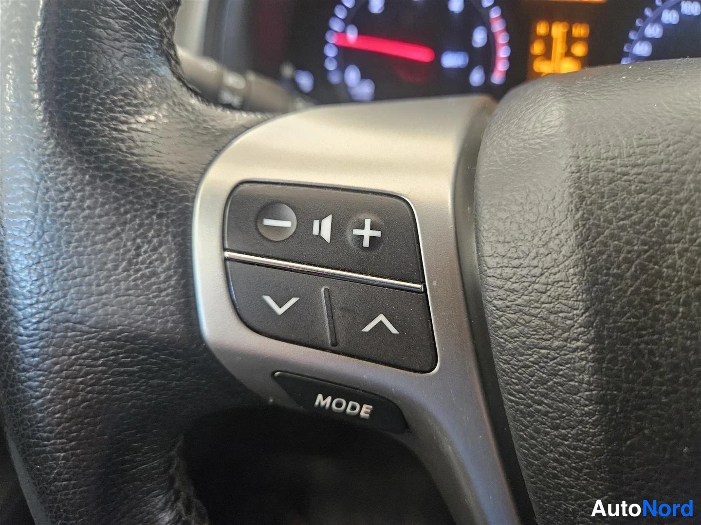Beige Toyota Avensis 2014, kuva 20
