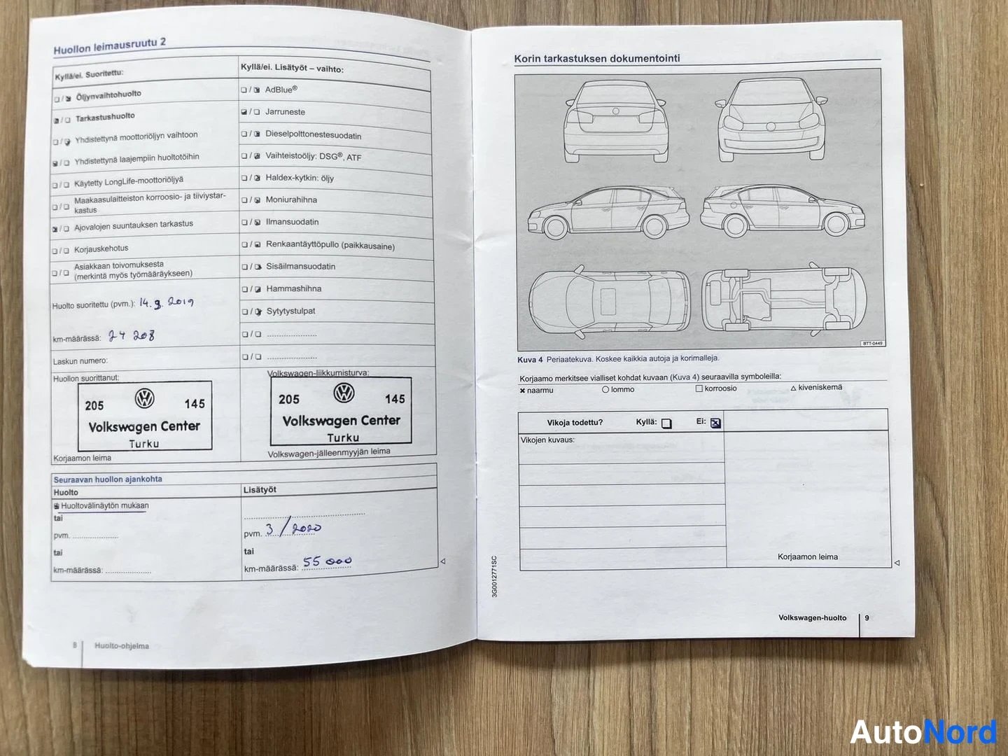 Muu: Avattu Volkswagenin huolto-ohjelman huollon leimausruutu 2, jossa leimatut kohdat, käsinkirjoitettu huoltopäivä 14.3.2019, km-määrä 27208, Volkswagen Center Tur