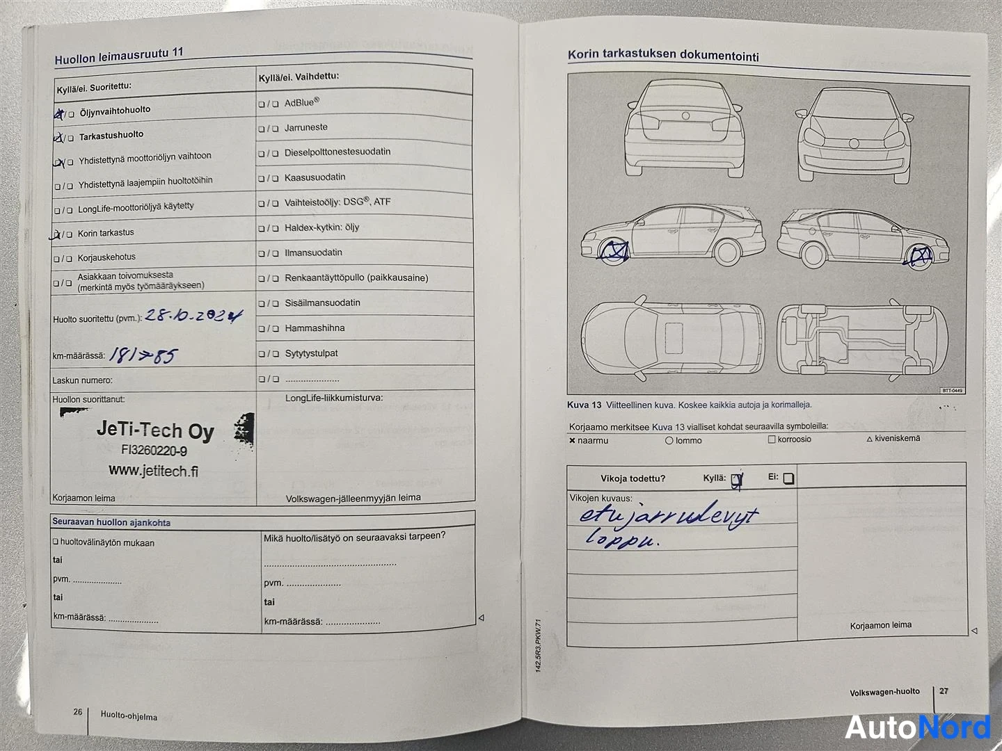 Muu: Volkswagen-huoltokirjan sivut 26–27: huollon leimausruutu 11 täytetty 28.6.2024, km-määrä 181255, korjaamo JeTi-Tech Oy:n leima, oikealla Kuva 13:n korintarkist