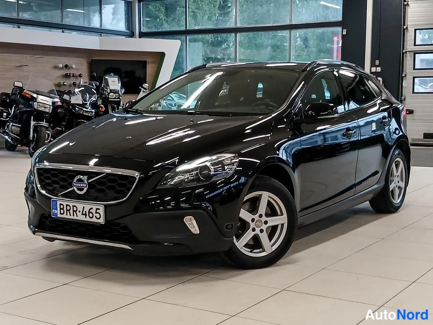 Volvo V40 Cross Country T4 Business 180 hv 2014