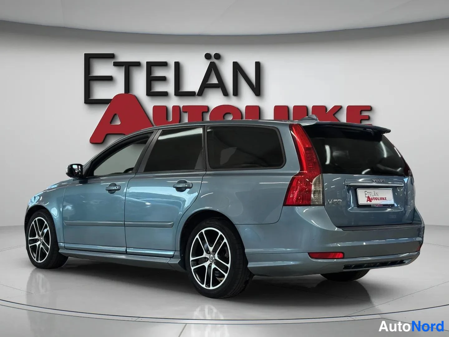 Turkoosi Volvo V50 2008, takaviisto, kuva 10