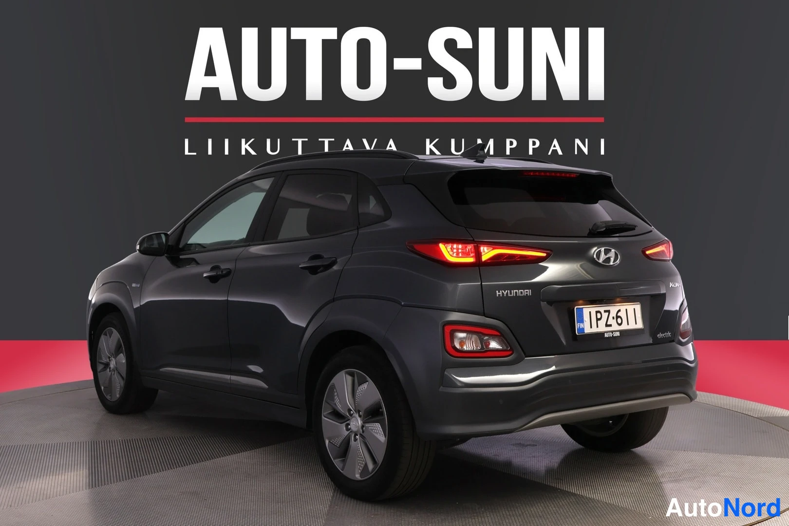 Harmaa Hyundai Kona 2020, takaviisto, kuva 8