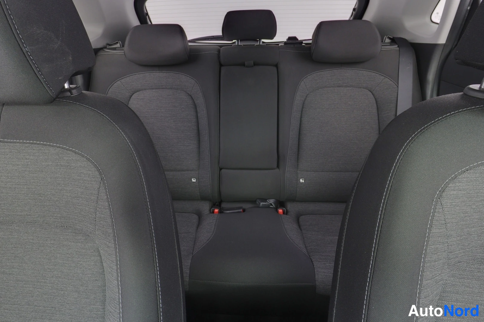 Sininen Hyundai Kona 2021, edestä, kuva 5
