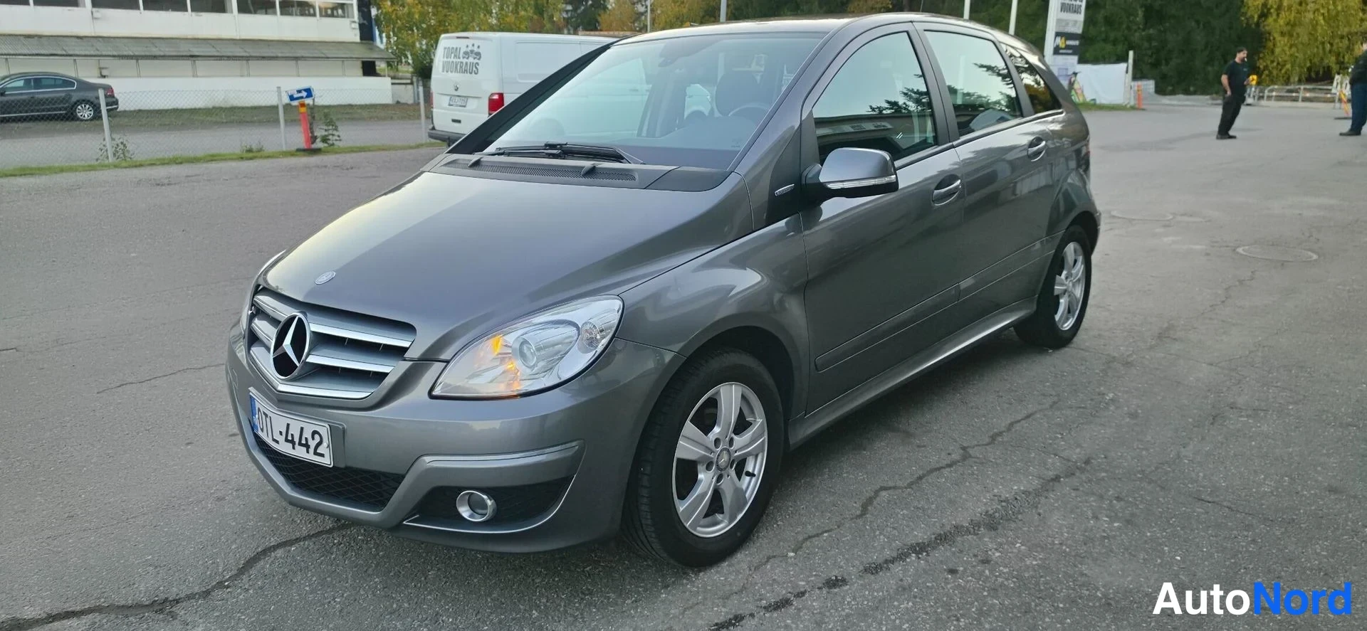 Mercedes-Benz B 2011
