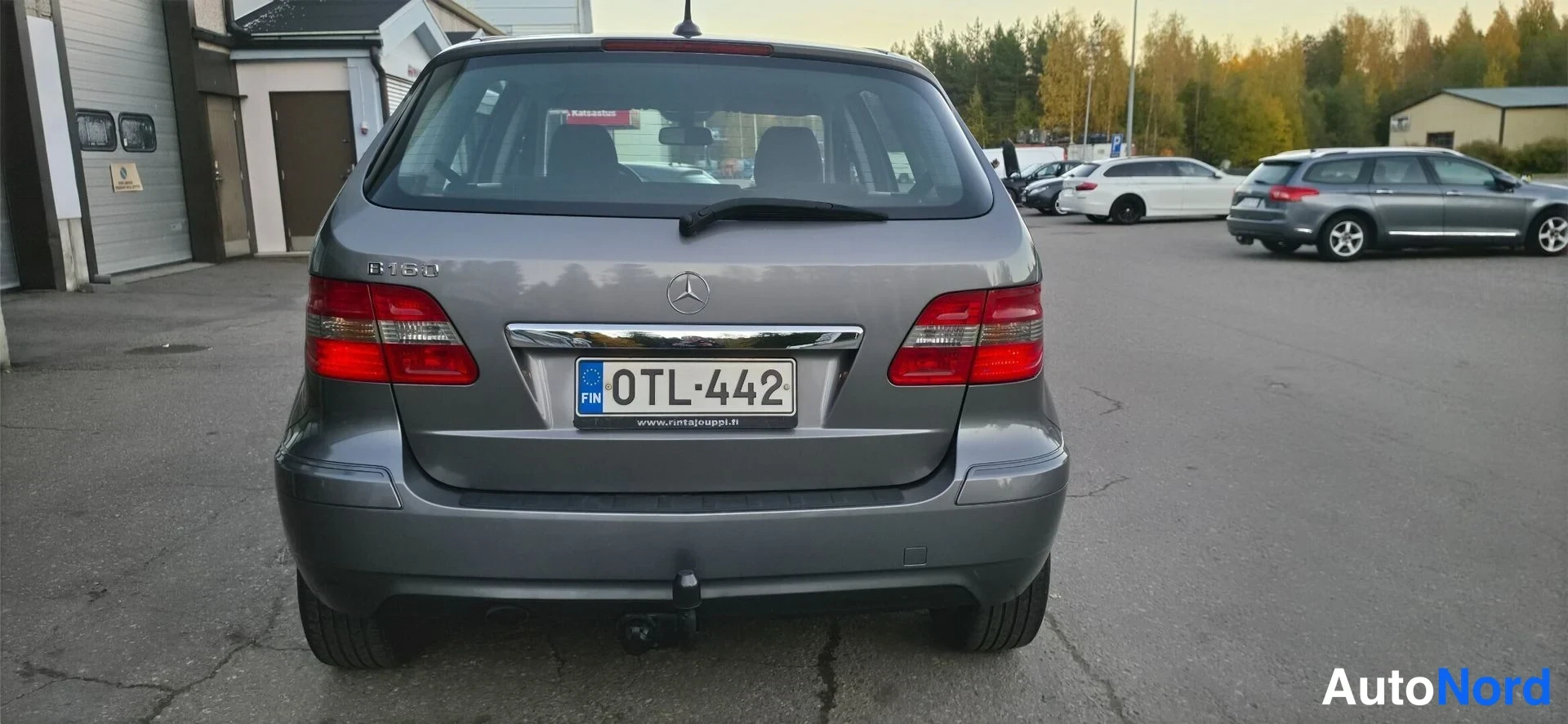 Harmaa Mercedes-Benz B 2011, takaa, kuva 10