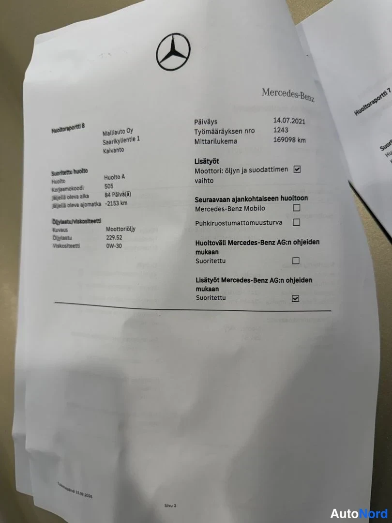 Asiakirja: Mercedes-Benzin huoltoraportti, huoltoraportti 8, päiväys 14.07.2021, mittarilukema 169098 km.