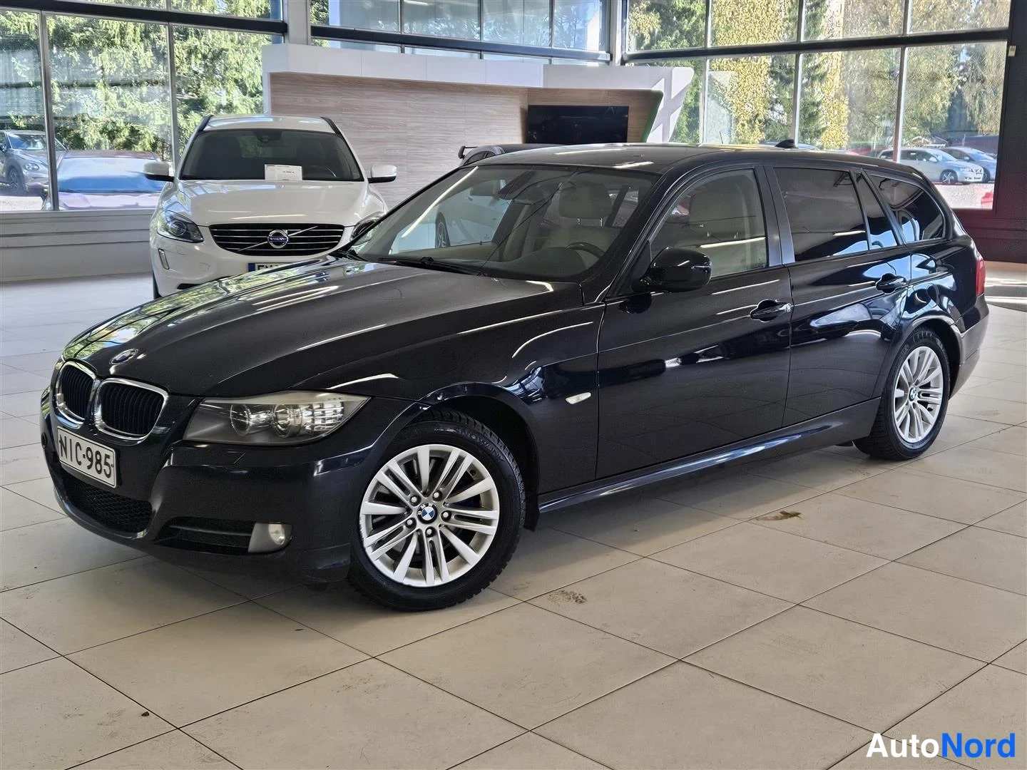 BMW 318d 2009