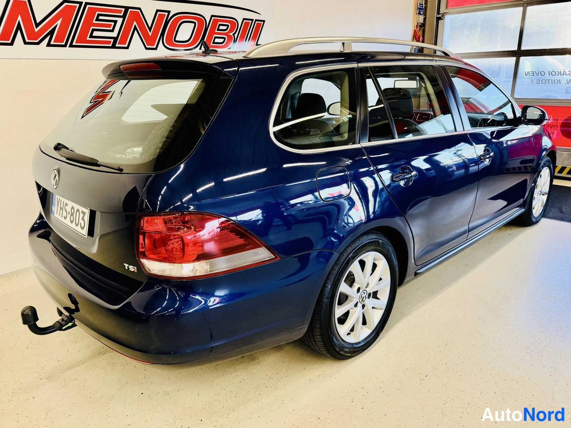 Sininen Volkswagen Golf 2011, takaviisto, kuva 11