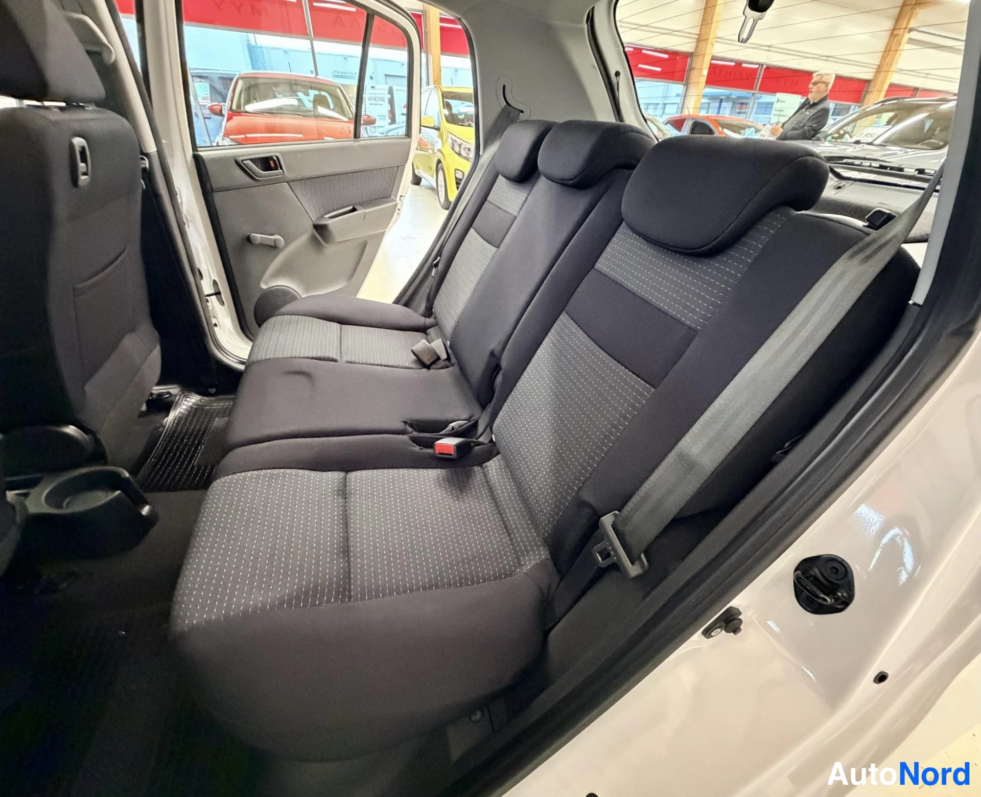 Valkoinen Hyundai Getz 2008, kuva 14