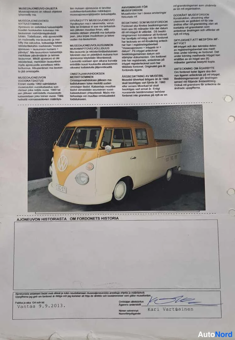 Asiakirja: Dokumenttisivu, jossa museoajoneuvo-ohjeita suomeksi ja ruotsiksi sekä valokuva keltavalkoisesta Volkswagenin avolavamallista; alaosassa tyhjä 'Ajoneuvon histor
