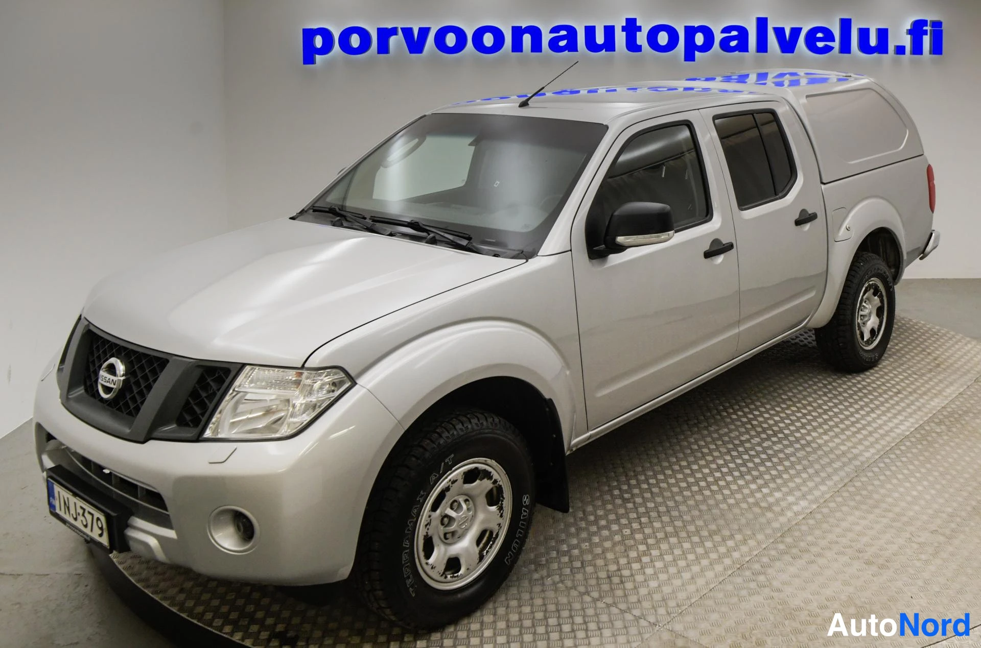 Nissan Navara Double Cab 2,5dCi XE 2015