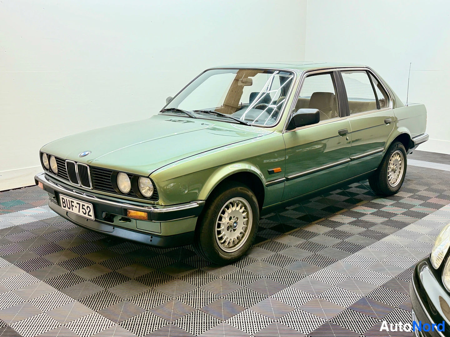 BMW 324d 1986