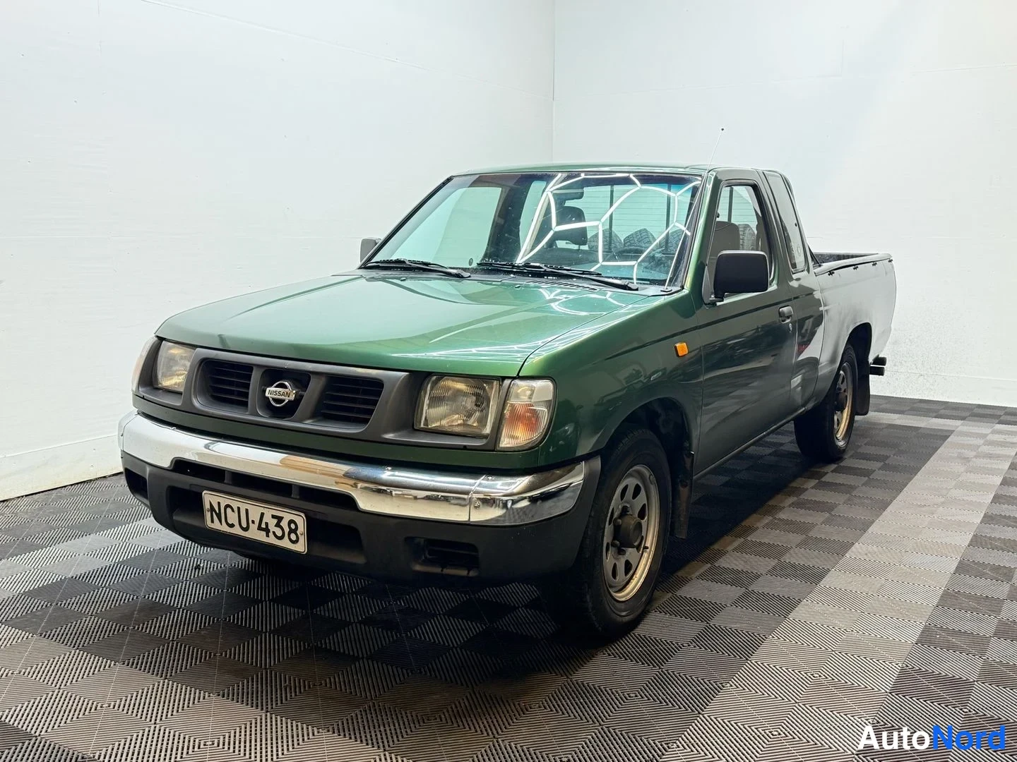 Nissan King Cab 2,5 1999