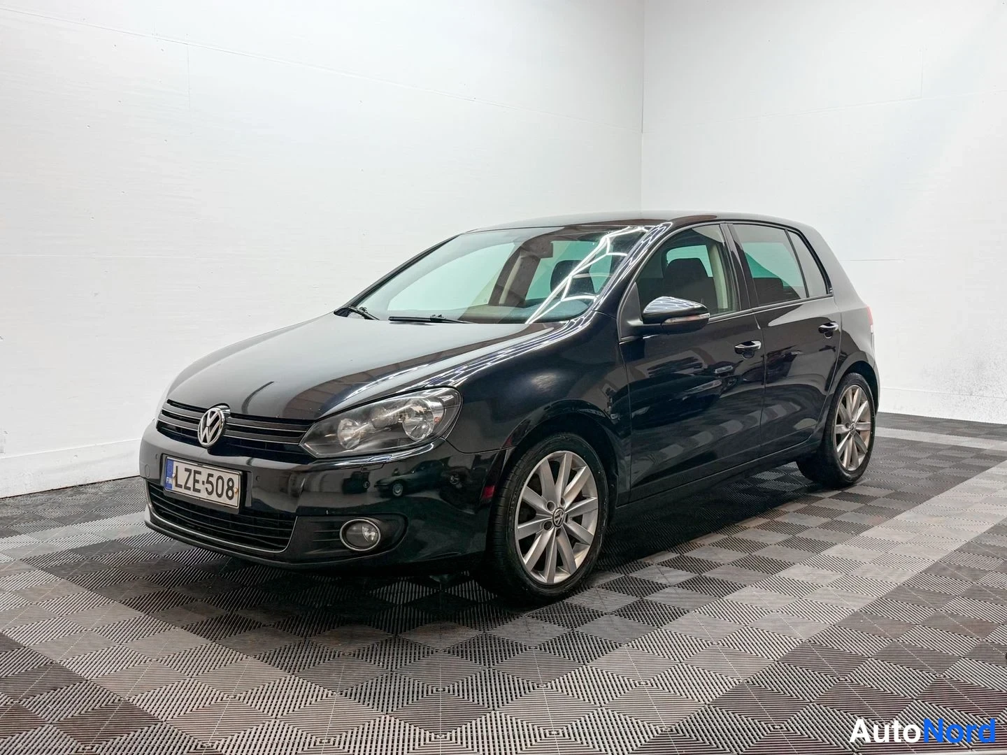 Volkswagen Golf Highline 1,6 TDI 2010